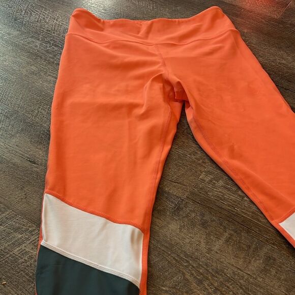 Zyia Active Women’s Sz 12 Tangerine Angle Block Light N’ Tight Hi-Rise Leggings - Picture 3 of 5